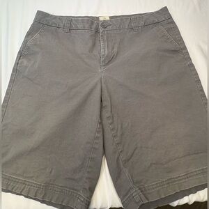 Magellan Outdoors Women's Gray Bermuda Shorts